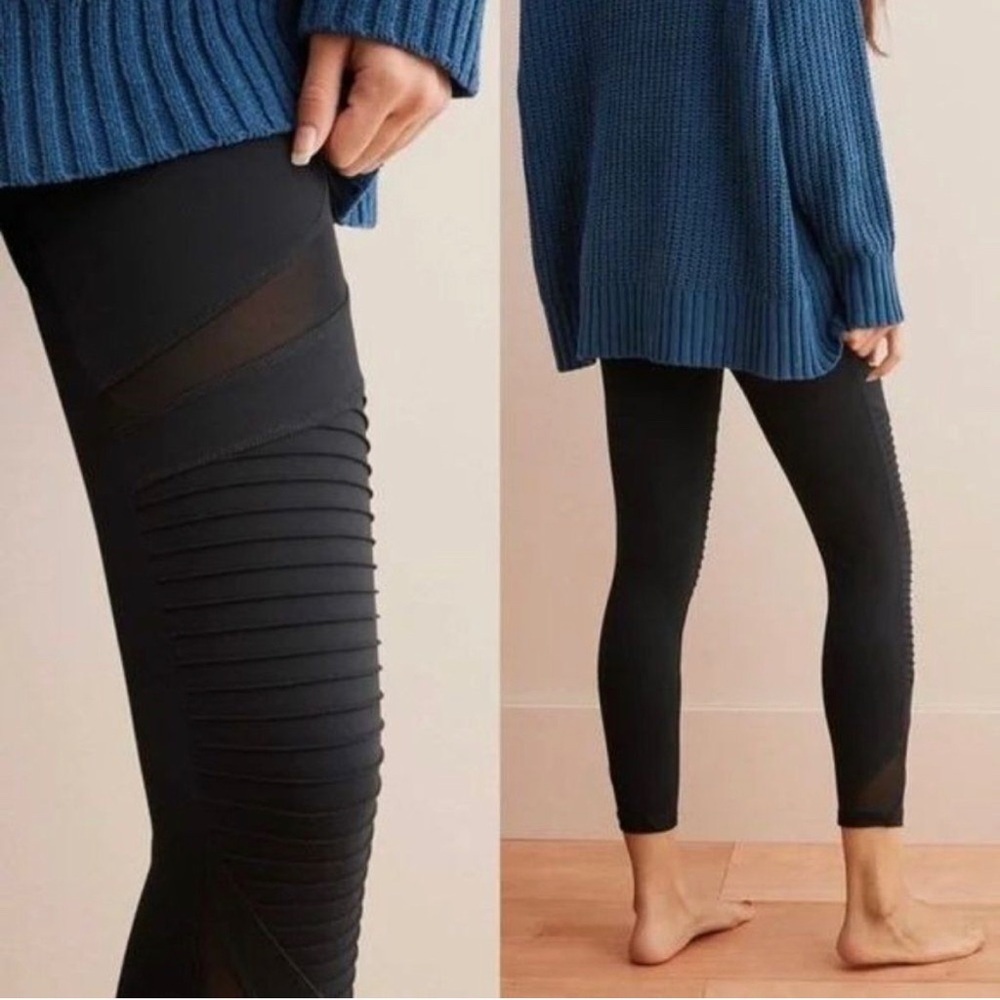 Aerie | Move Chill Play Moto Leggings - Picture 2 of 11